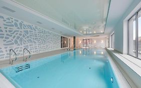 Waterlane Island - Riverview Pool, Spa & Gym By Downtown Apartments